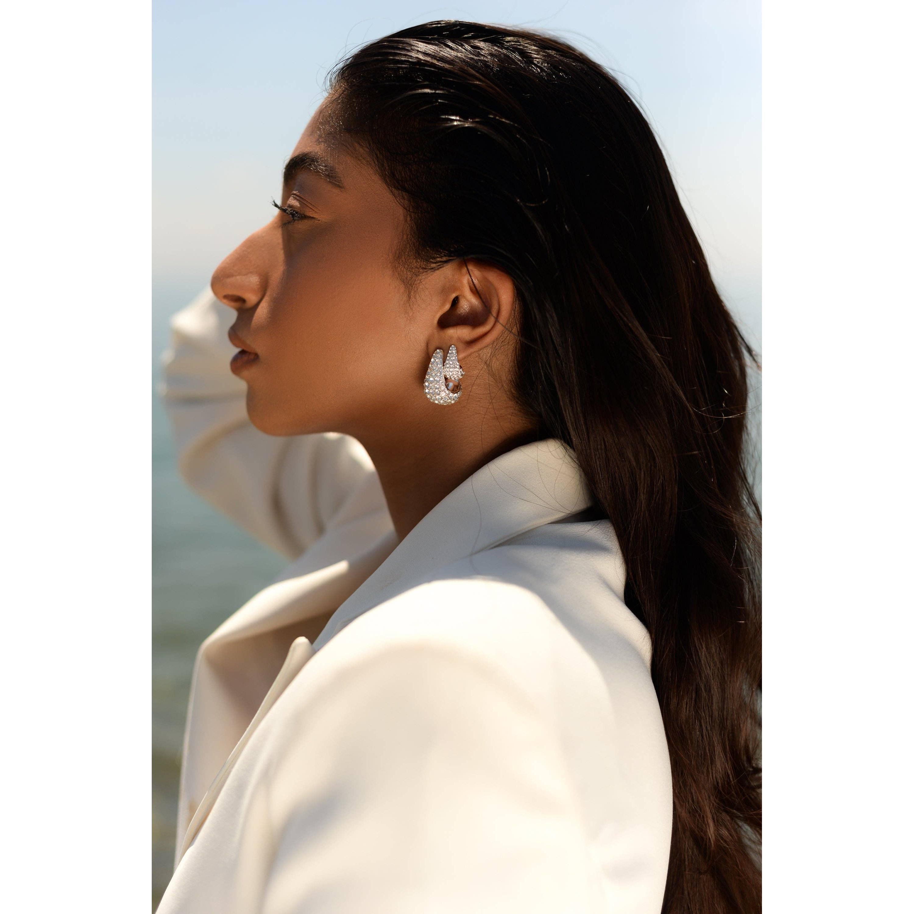 Hira Earrings: Silver